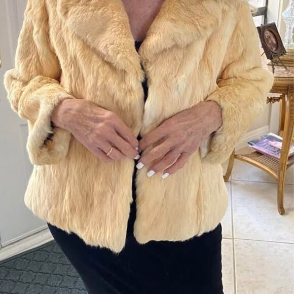 Vintage Light Golden Beige Rabbit Fur Coat Size Large - Picture 1 of 5